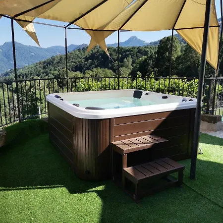 La Cascina مزرعة للإقامة *