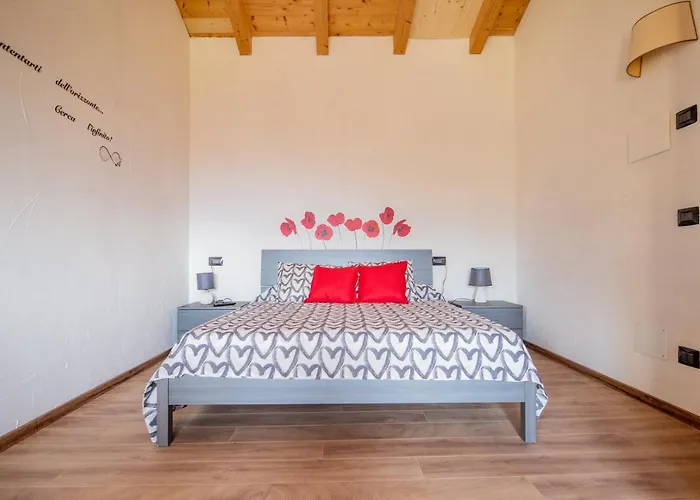 La Cascina Фермерский дом Сан-Феделе-Интельви